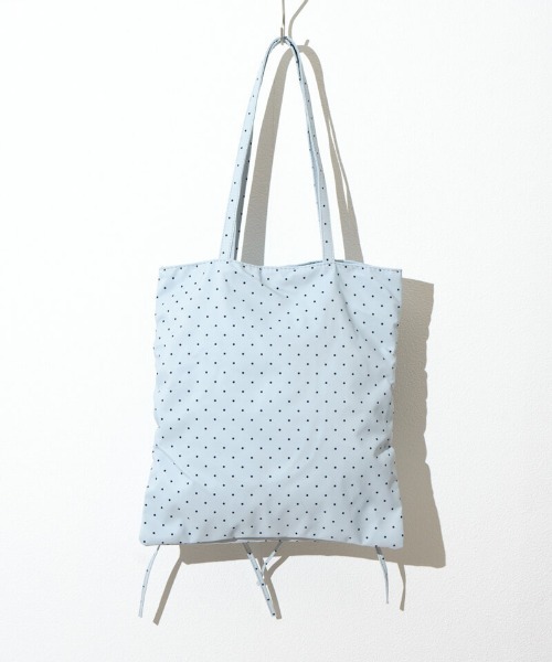 flower（フラワー）の「リボンドットトート（トートバッグ・レディース・ブラック/アイボリー/ブルー・FREE）」の16枚目の写真