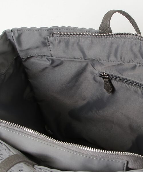 ONE DAY KMC (ワンデイケーエムシー)の「HERB/Intrecciato Big Tote Bag with Leather Trim/レザーコンビイントレチャートビッグトートバッグ(トートバッグ・メンズ・グレー/ブラック・FREE)」の5枚目の写真