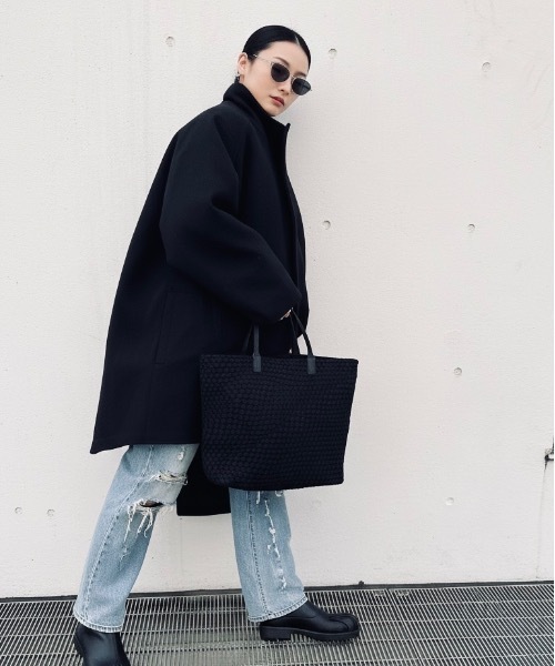 ONE DAY KMC (ワンデイケーエムシー)の「HERB/Intrecciato Big Tote Bag with Leather Trim/レザーコンビイントレチャートビッグトートバッグ(トートバッグ・メンズ・グレー/ブラック・FREE)」の9枚目の写真