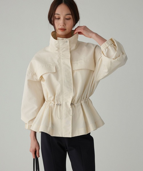 BABYLONE(バビロン)の「撥水ナイロンペプラムブルゾン(ブルゾン・レディース・アイボリー/ネイビー・フリー)」の1枚目の写真