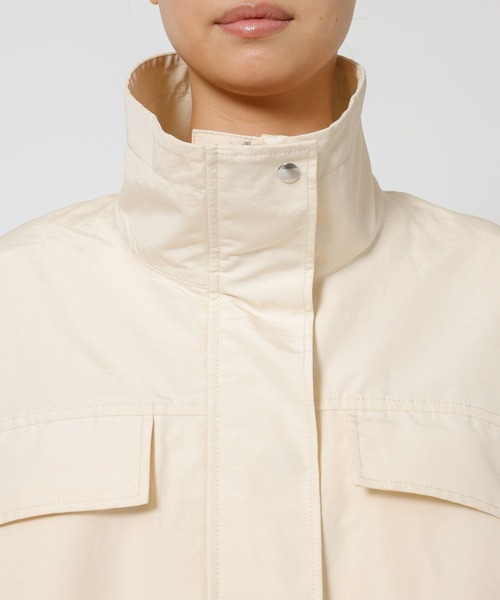 BABYLONE(バビロン)の「撥水ナイロンペプラムブルゾン(ブルゾン・レディース・アイボリー/ネイビー・フリー)」の21枚目の写真