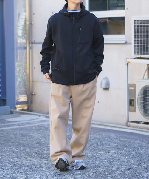 ITEMS URBANRESEARCH(アイテムズ アーバンリサーチ)の「調温機能ストレッチダンボールパーカー(楽着シリーズ)(パーカー・メンズ・ネイビー/グレー/ブラック・MEDIUM/LARGE)」の18枚目の写真