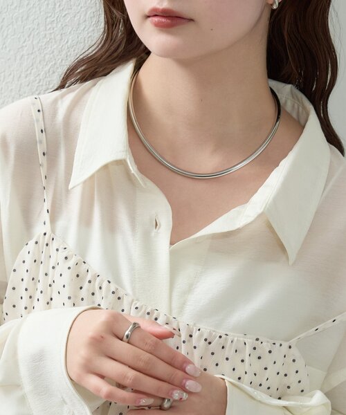 mystic（ミスティック）の「ワイドラウンドチョーカー（チョーカー・レディース・シルバー・ONE SIZE）」の3枚目の写真