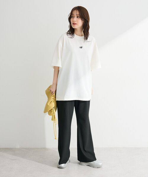 EU,US NEW BALANCE(イーユーユーエスニューバランス)の「●NEW BALANCE グラフィックTシャツ(Tシャツ/カットソー・レディース・オフホワイト/ブラック・M)」の4枚目の写真