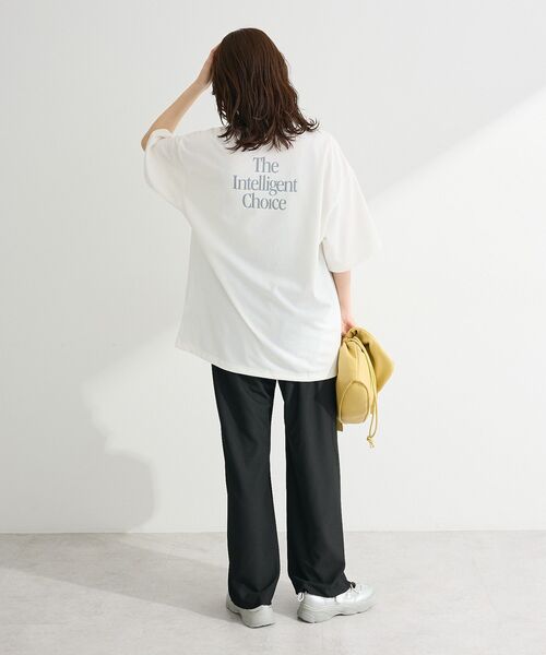 EU,US NEW BALANCE(イーユーユーエスニューバランス)の「●NEW BALANCE グラフィックTシャツ(Tシャツ/カットソー・レディース・オフホワイト/ブラック・M)」の6枚目の写真