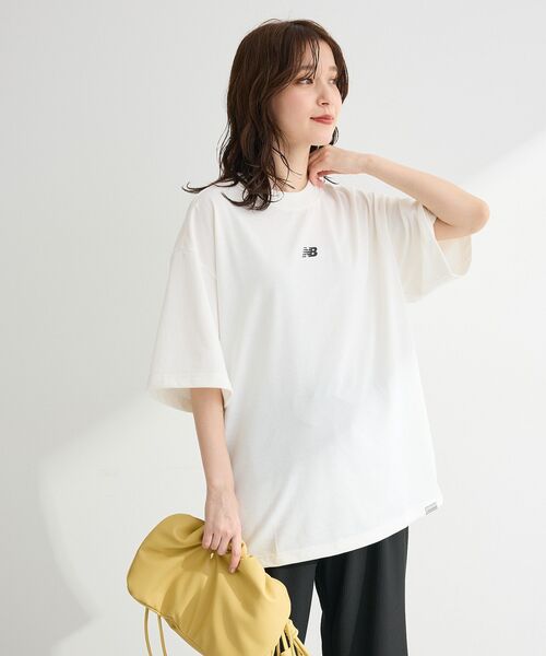 EU,US NEW BALANCE(イーユーユーエスニューバランス)の「●NEW BALANCE グラフィックTシャツ(Tシャツ/カットソー・レディース・オフホワイト/ブラック・M)」の7枚目の写真