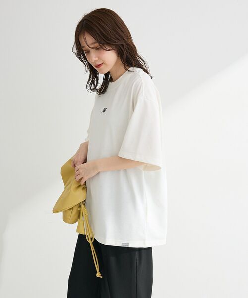 EU,US NEW BALANCE(イーユーユーエスニューバランス)の「●NEW BALANCE グラフィックTシャツ(Tシャツ/カットソー・レディース・オフホワイト/ブラック・M)」の8枚目の写真
