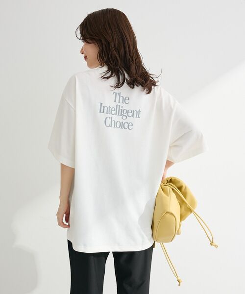 EU,US NEW BALANCE(イーユーユーエスニューバランス)の「●NEW BALANCE グラフィックTシャツ(Tシャツ/カットソー・レディース・オフホワイト/ブラック・M)」の9枚目の写真