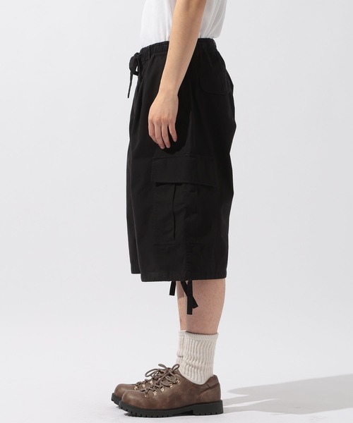 niko and...(ニコアンド)の「ワイドカーゴショーツ(カーゴパンツ・メンズ・ブラック/カーキ/アイボリー・LARGE/MEDIUM)」の22枚目の写真