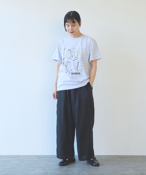 yuni（ユニ　）の「CHORUS embroidery　Tシャツ（Tシャツ/カットソー・レディース・ホワイト/グレー・FREE）」の4枚目の写真