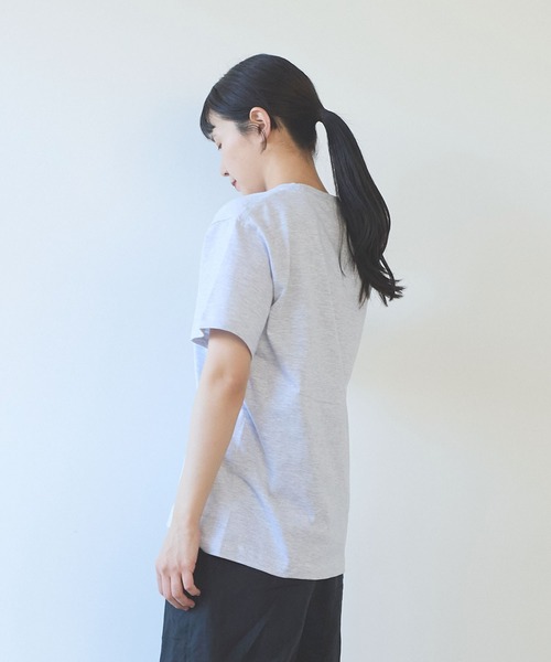 yuni（ユニ　）の「CHORUS embroidery　Tシャツ（Tシャツ/カットソー・レディース・ホワイト/グレー・FREE）」の7枚目の写真