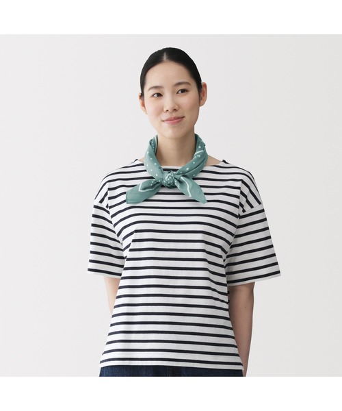 無印良品（ムジルシリョウヒン）の「綿　スカーフ（バンダナ/スカーフ・レディース・マスタード/ベージュ/ネイビー/ブラック/オフホワイト/サックスブルー・FREE）」の5枚目の写真