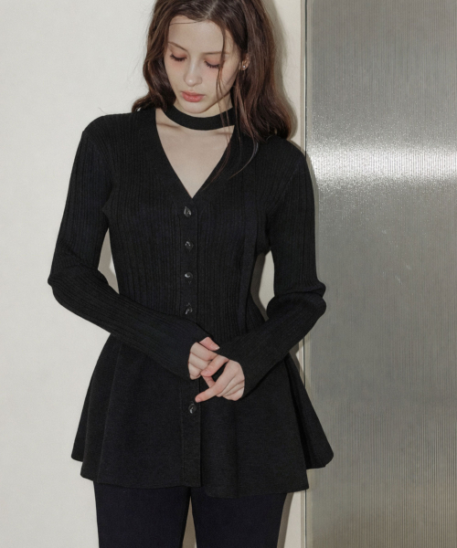 LAUTREDE MIN(ロートルドミン)の「Flared V Neck Knit Cardigan(カーディガン/ボレロ・レディース・アイボリー/ブラック・FREE)」の4枚目の写真