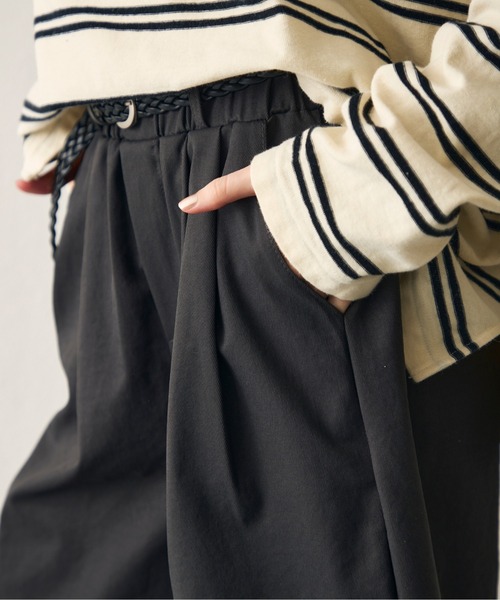 uchi.（ウチ）の「編み込み細ベルト付きキュロットパンツ（その他パンツ・レディース・ライトグレー/ブラック・FREE）」の19枚目の写真