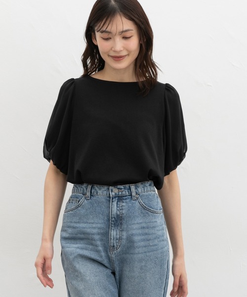 Honeys（ハニーズ）の「【ハニさら・接触冷感・吸水速乾・ＵＶカット・遮熱】ボリューム袖Ｔシャツ（Tシャツ/カットソー・レディース・ネイビー/アイボリー/グレイッシュベージュ/サックスブルー/ブラック/ブラウン/ダークグリーン/ダークブルー/レッド系1・3L/L/LL/M/S）」の14枚目の写真