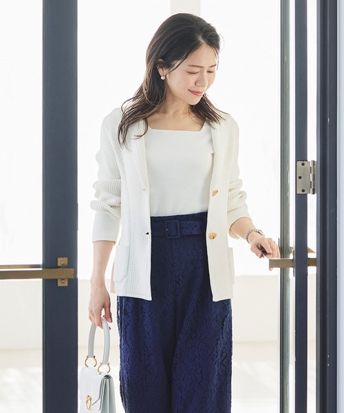 &BLOOM(アンドブルーム)の「UVカット スクエアネック トップス バストパッド付 &BLOOM(アンドブルーム)(Tシャツ/カットソー・レディース・ブラック×ホワイト/ホワイト/ブラック・フリー)」の7枚目の写真
