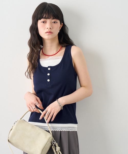NOGLE(ノグル)の「【NOGLE/ノグル】レースレイヤードタンクトップ/カップ付き(タンクトップ・レディース・ブラック/杢グレー/ネイビー・FREE)」の4枚目の写真