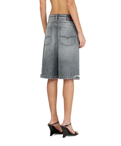 DIESEL(ディーゼル)の「ウィメンズ リラックスフィットデニムショートパンツ DE-SIRE-SHORT(デニムパンツ・レディース・ブラック系その他・26inch/25inch/23inch/24inch)」の3枚目の写真