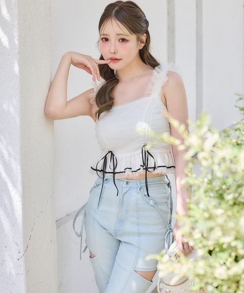 one after another NICE CLAUP(ワンアフターアナザーナイスクラップ)の「【SMサイズ展開あり】サイドスリットフレアリボンデニムパンツ(デニムパンツ・レディース・サックスブルー/ブラック/ブルー・MEDIUM/SMALL/X-SMALL)」の7枚目の写真