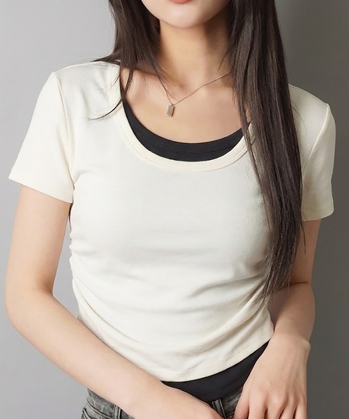 SPINNS（スピンズ）の「重ね着要らず これだけ1枚。配色レイヤード半袖コンパクトT（Tシャツ/カットソー・レディース・チャコール/ネイビー/ブラック/グレー/オフホワイト・ONESIZE）」の2枚目の写真