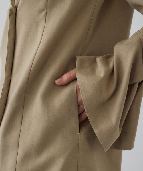 STUDIOUS(ステュディオス)の「【RIM.ARK/リムアーク】Twist sleeve light JK/ツイストスリーブライトジャケット(テーラードジャケット・レディース・ブラック/ベージュ・38/36)」の13枚目の写真
