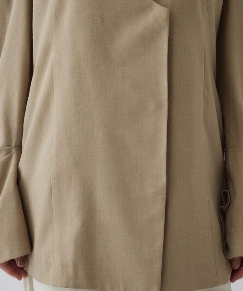 STUDIOUS(ステュディオス)の「【RIM.ARK/リムアーク】Twist sleeve light JK/ツイストスリーブライトジャケット(テーラードジャケット・レディース・ブラック/ベージュ・38/36)」の14枚目の写真