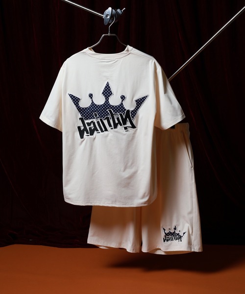 Jungle Storm(ジャングルストーム)の「JUNGLE STORM CROWNワッペン半袖Tシャツ/CROWNワッペンショーツ 2点セット セットアップ(Tシャツ/カットソー・メンズ・アイボリー/ブラック/ピンク・L/M)」の2枚目の写真