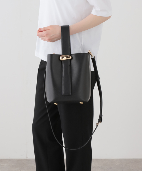B.C STOCK(ベーセーストック)の「MIAN / ミアン 2WAYワンハンドルバッグ(ショルダーバッグ・レディース・ブラック/ブラウン/ホワイト・FREE)」の19枚目の写真