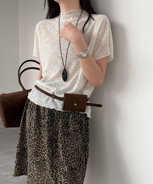 CHUN CHUN NOTES(チュンチュンノーツ)の「26SS/シアーモックネック半袖トップス(Tシャツ/カットソー・レディース・ブラック/アイボリー・F)」の3枚目の写真