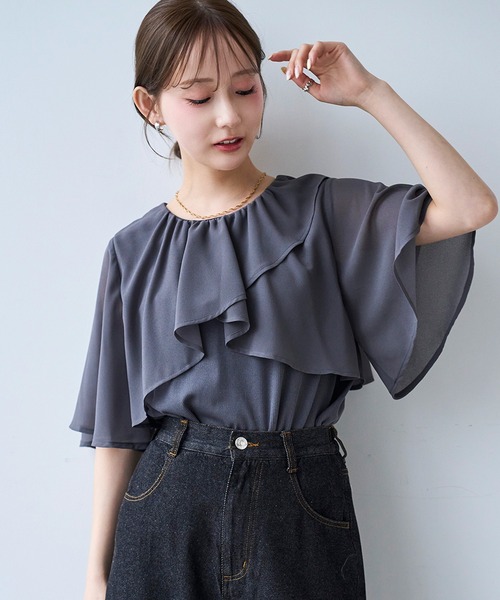 mil(ミル)の「ケープ風 フレアスリーブトップス【587209】(Tシャツ/カットソー・レディース・ブラック/オフホワイト/チャコールグレー・XS/S)」の2枚目の写真
