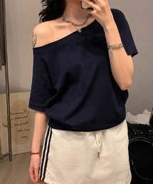 ワンショルダールーズTシャツ