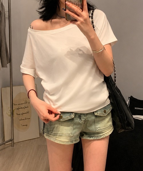 mielu(ミエル)の「ワンショルダールーズTシャツ(Tシャツ/カットソー・レディース・ネイビー/グレー/ブラック/ホワイト・LARGE/MEDIUM)」の7枚目の写真