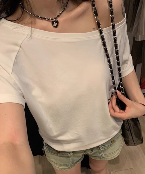 mielu(ミエル)の「ワンショルダールーズTシャツ(Tシャツ/カットソー・レディース・ネイビー/グレー/ブラック/ホワイト・LARGE/MEDIUM)」の8枚目の写真