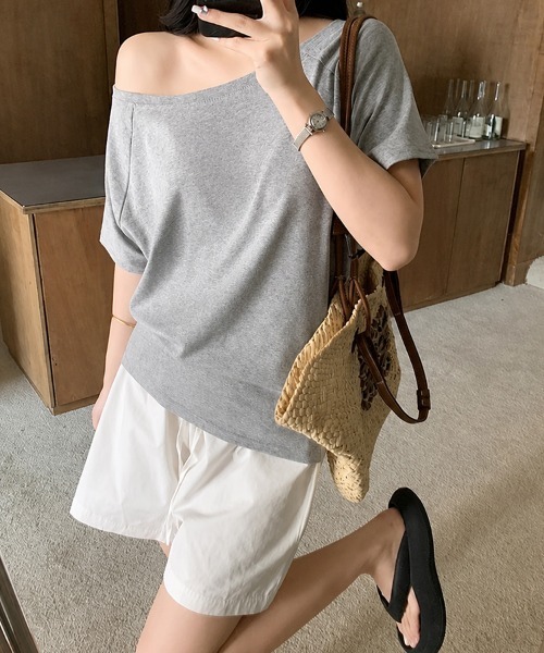 mielu(ミエル)の「ワンショルダールーズTシャツ(Tシャツ/カットソー・レディース・ネイビー/グレー/ブラック/ホワイト・LARGE/MEDIUM)」の17枚目の写真