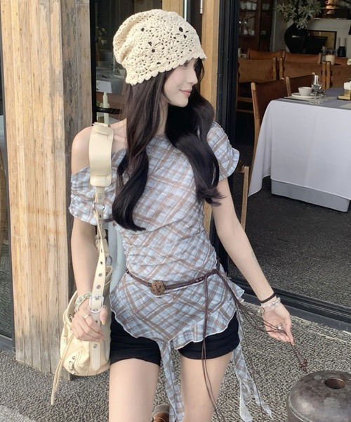 BARELY BLUE(ベアリーブルー)の「【 BARELY BLUE / ベアリーブルー 】 ワンショルダー ドレープ トップス/ベルト付き(Tシャツ/カットソー・レディース・ブルー系/ブラウン系/ホワイト系・M)」の7枚目の写真