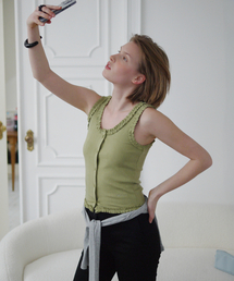 FRILL BUTTON SLEEVELESS TOP (OLIVE)
