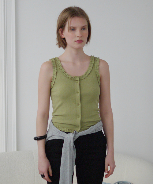 AFTERHOURS(アフターアワーズ)の「FRILL BUTTON SLEEVELESS TOP (OLIVE)(Tシャツ/カットソー・レディース・オリーブ・FREE)」の2枚目の写真