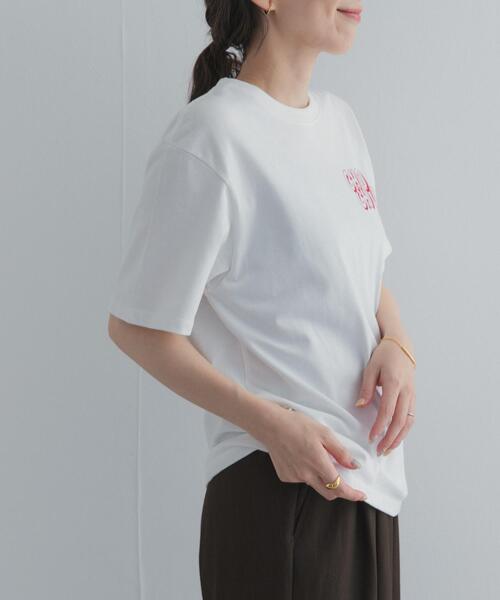 URBAN RESEARCH DOORS(アーバンリサーチドアーズ)の「Grow Organic ポイントロゴプリントTシャツ(Tシャツ/カットソー・レディース・オフホワイト/ホワイト/ライトブルー・FREE)」の5枚目の写真
