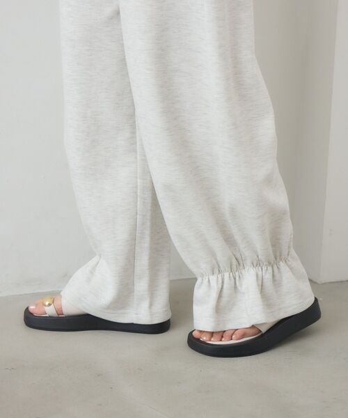 RETRO GIRL(レトロガール)の「裾フリルスウェットPT(その他パンツ・レディース・ブラウン/ホワイト系その他/ブラック・FREE)」の1枚目の写真