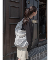 Glossy Large Tangle Twist Bag_Ivory