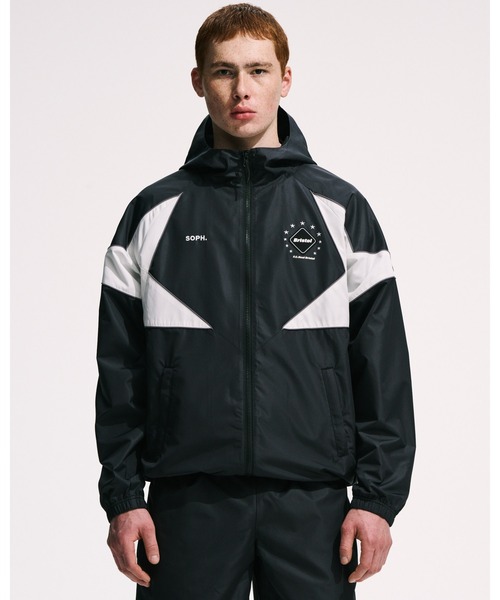 F.C.Real Bristol(エフシーレアルブリストル)の「STAR WARM-UP JACKET(ブルゾン・メンズ・ピンク/ブラック/オフホワイト・SMALL/X-LARGE/LARGE/MEDIUM)」の4枚目の写真