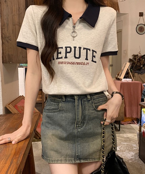 2ly2(トゥーリートゥー)の「襟付きハーフジップTシャツ ロゴ 半袖 配色デザイン ゆったり(Tシャツ/カットソー・レディース・ボルドー/ネイビー・FREE)」の6枚目の写真