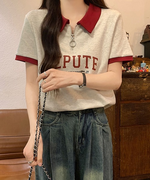 2ly2(トゥーリートゥー)の「襟付きハーフジップTシャツ ロゴ 半袖 配色デザイン ゆったり(Tシャツ/カットソー・レディース・ボルドー/ネイビー・FREE)」の17枚目の写真