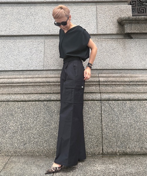 JENNE（ジェンヌ）の「JENNE美脚カーゴパンツ（デニムパンツ・レディース・カーキ/ブラック・SMALL/MEDIUM/LARGE）」の9枚目の写真