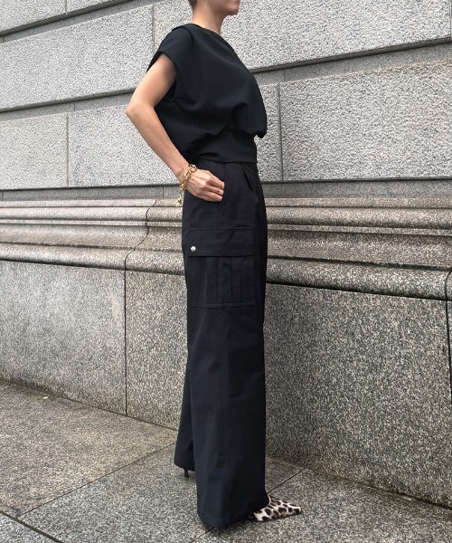 JENNE（ジェンヌ）の「JENNE美脚カーゴパンツ（デニムパンツ・レディース・カーキ/ブラック・SMALL/MEDIUM/LARGE）」の12枚目の写真
