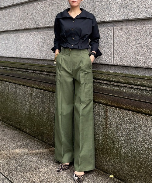 JENNE（ジェンヌ）の「JENNE美脚カーゴパンツ（デニムパンツ・レディース・カーキ/ブラック・SMALL/MEDIUM/LARGE）」の16枚目の写真