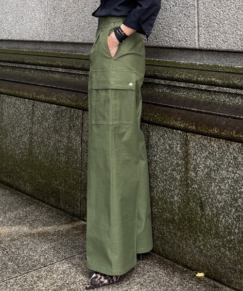JENNE（ジェンヌ）の「JENNE美脚カーゴパンツ（デニムパンツ・レディース・カーキ/ブラック・SMALL/MEDIUM/LARGE）」の17枚目の写真