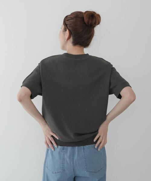 Champion(チャンピオン)の「CHAMPION SHORT SLEEVE SWEAT(スウェット・レディース・オートミール/ブラック系その他・MEDIUM)」の6枚目の写真