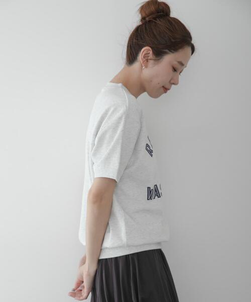 Champion(チャンピオン)の「CHAMPION SHORT SLEEVE SWEAT(スウェット・レディース・オートミール/ブラック系その他・MEDIUM)」の15枚目の写真