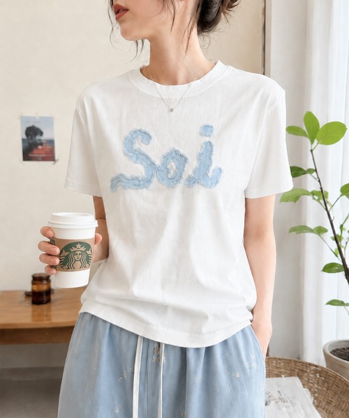 Soi（clothing）（ソイ クロージング）の「【Soi】コットンフリンジロゴパッチTシャツ（Tシャツ/カットソー・レディース・ホワイト/ブラック/オートミール・LARGE/SMALL/MEDIUM）」の7枚目の写真